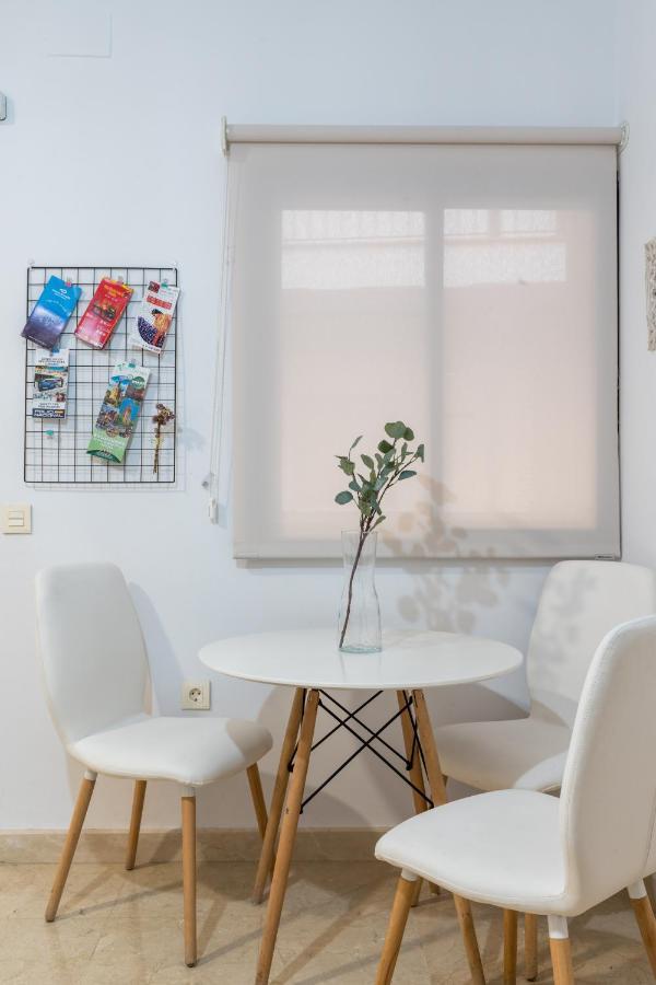 Lumbreras Host Apartment Sevilla Exterior foto